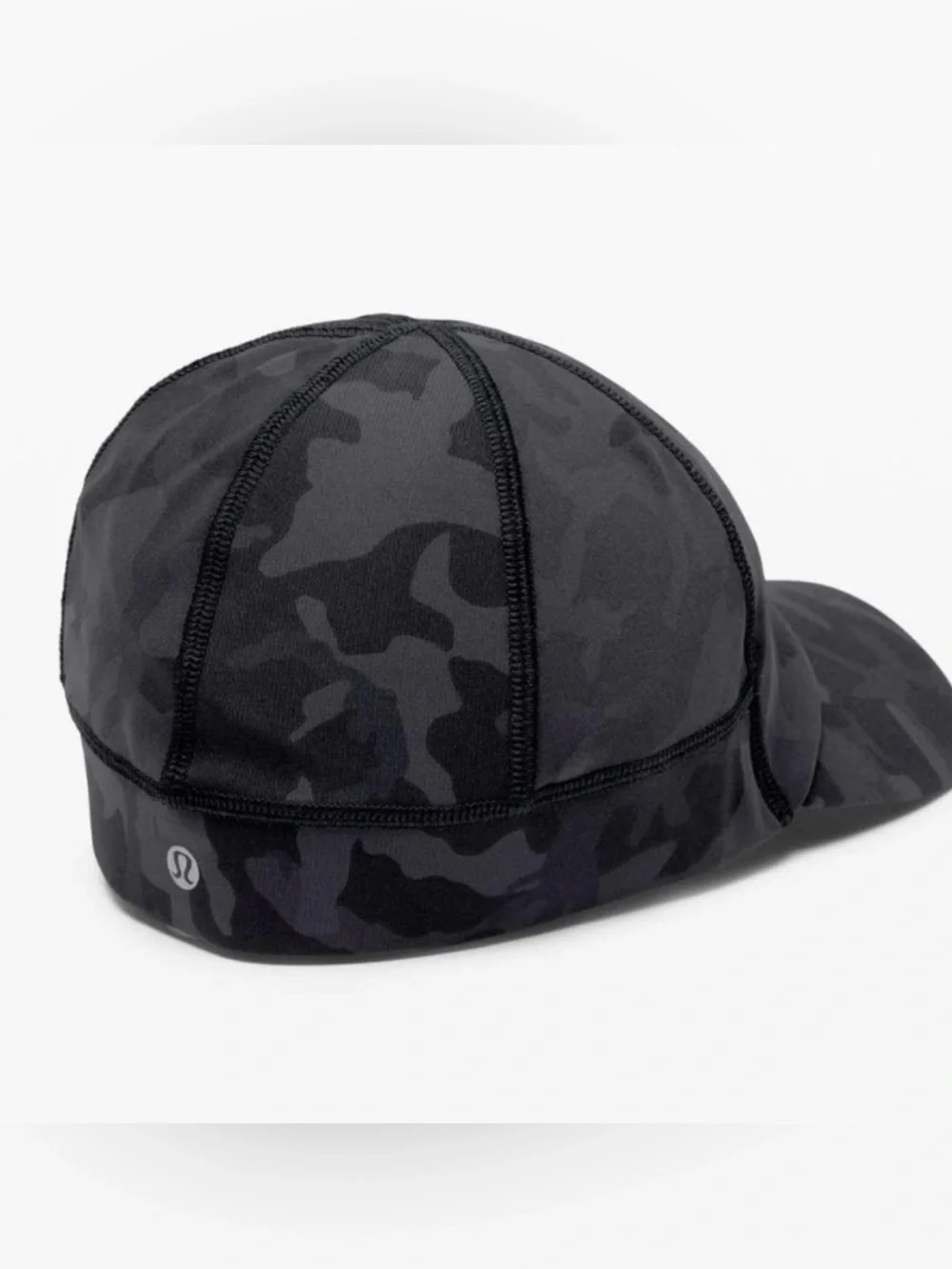 lululemon Black camo hat Performance Tag Detail